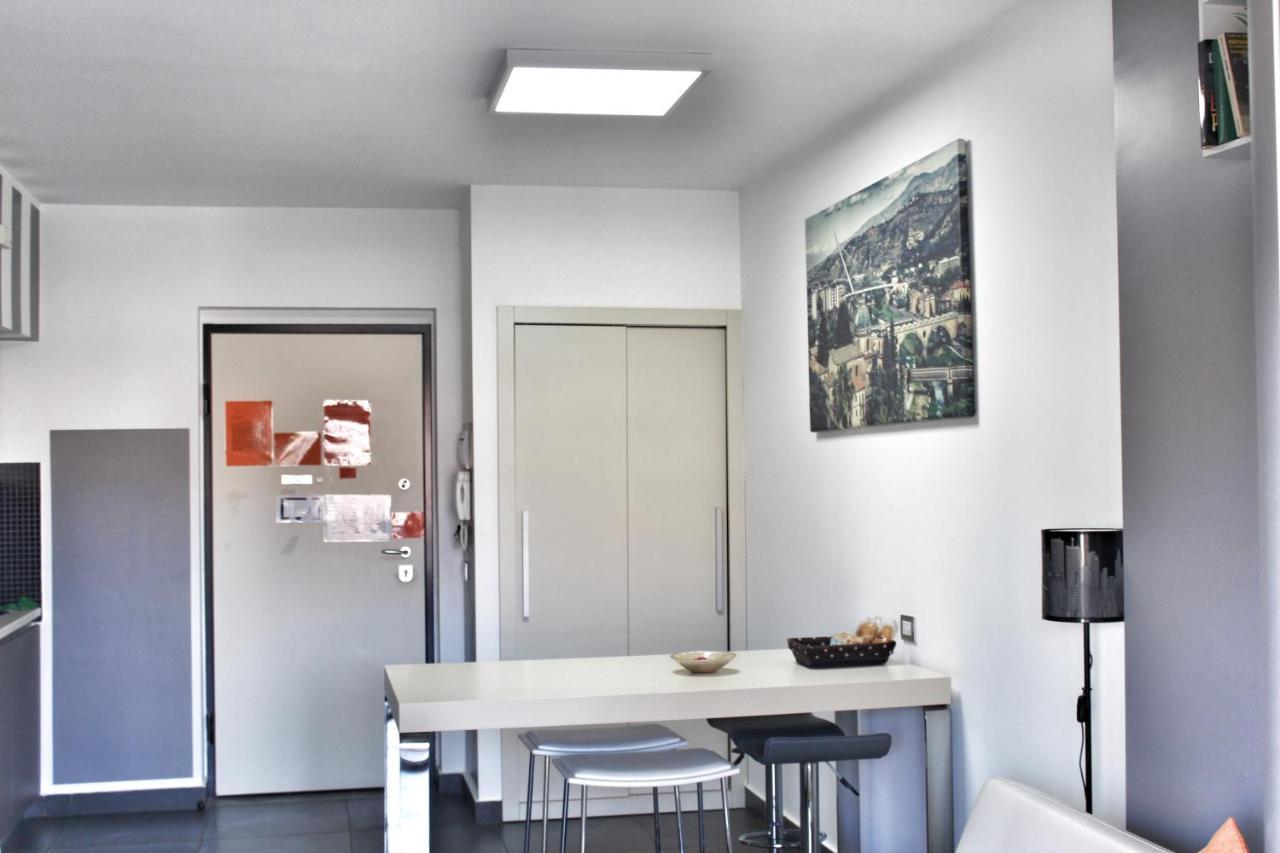 Cosenza Luxury Apartment Bagian luar foto